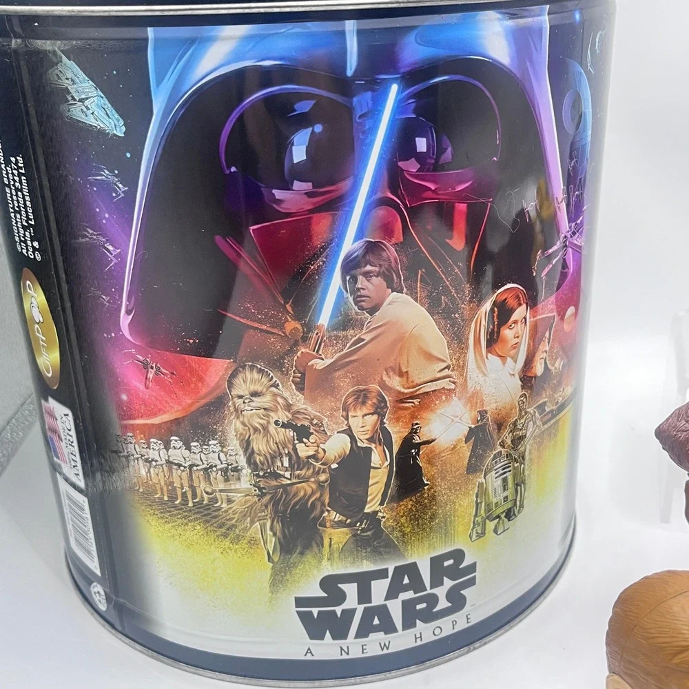 Star Wars 2005 Burger King Toy Lot with A New Hope Popcorn Tin 8pc Set